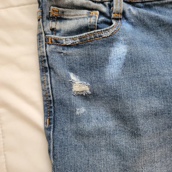 Cuffed Wide Leg Distressed Denim Jean Size 6 Like New - Picture 7 of 8